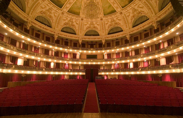 Theatro Circo © Público