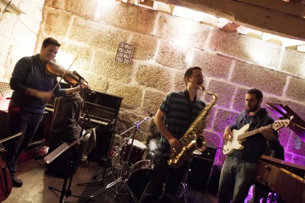 Um, dois… E um, dois, três, e… Guimarães Jazz!