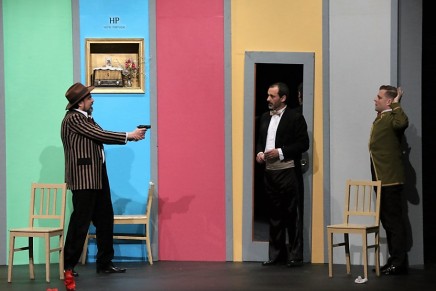 Justiça em cena no Theatro Circo